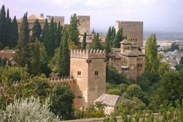 Jardines de la Alhambra - Wanderlust Granada Tours