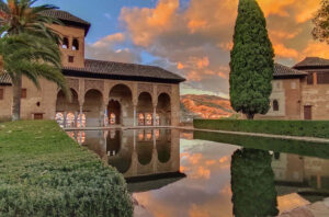 Alhambra y Granada Pass - Wanderlust Granada Tours